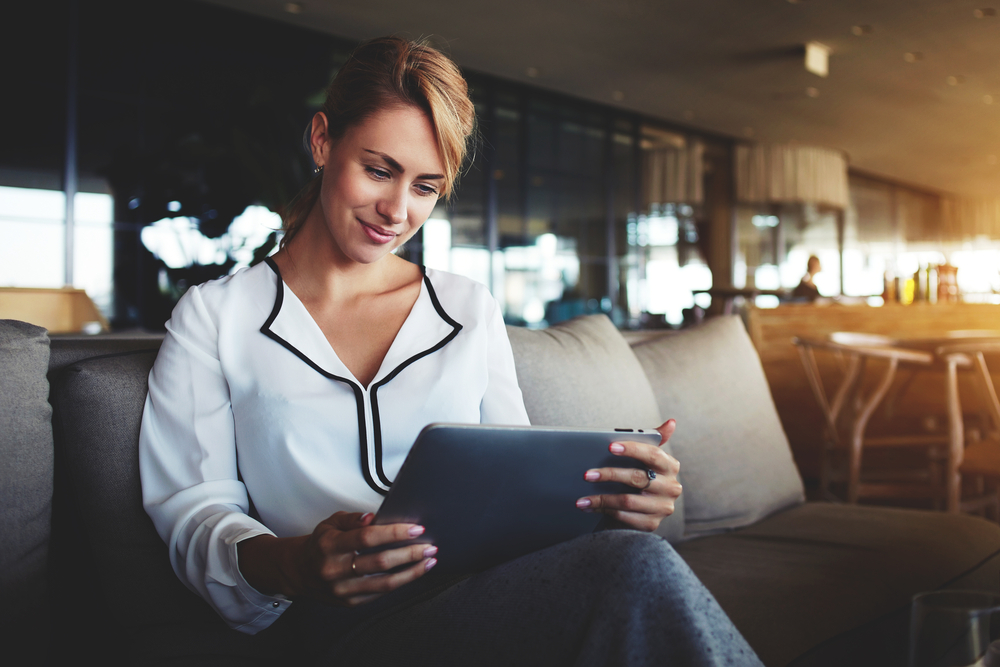 Woman looking for resources for surrogacy, egg donation and sperm donation